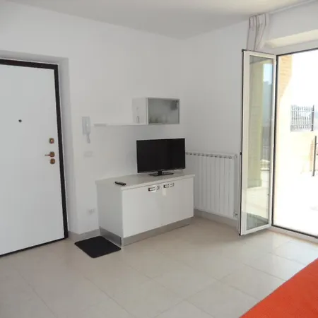 Il Laghetto Aparthotel *